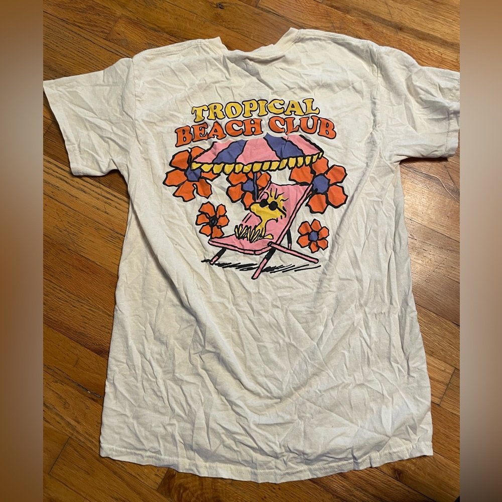 Peanuts Beach Tee